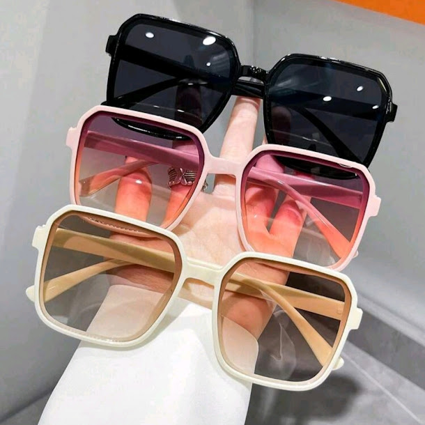 Lunettes de Soleil Oversize Carrées Femme — 3 Coloris